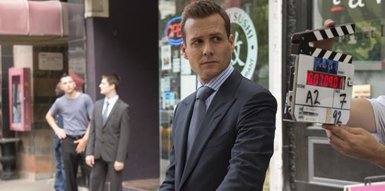 Οι επικές ατάκες του Harvey Specter του Suits που έμειναν στην ιστορία