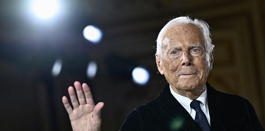 Έφυγε από τη ζωή ο μεγάλος σχεδιαστής μόδας Giorgio Armani