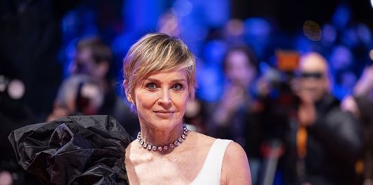 Η Sharon Stone θα φύγει από τις ΗΠΑ αν βγει πρόεδρος ο Trump