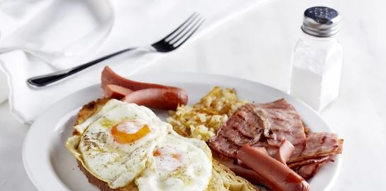 &#39;Συν Αθηνά&#39; για brunch με την πιο όμορφη θέα στην Ακρόπολη