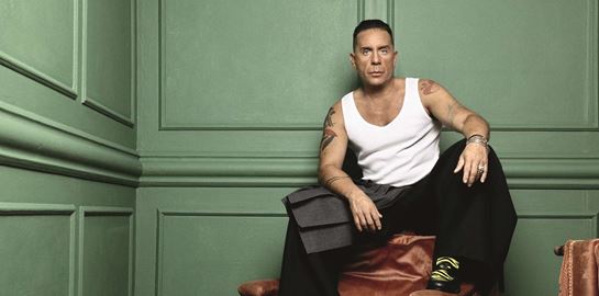 Σε δικαστική διαμάχη με την αδερφή του ο Γιώργος Μαζωνάκης