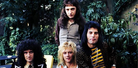 Έρευνα λέει πως αυτά τα 3 τραγούδια της δεκαετίας 1970 ανεβάζουν το ηθικό μας