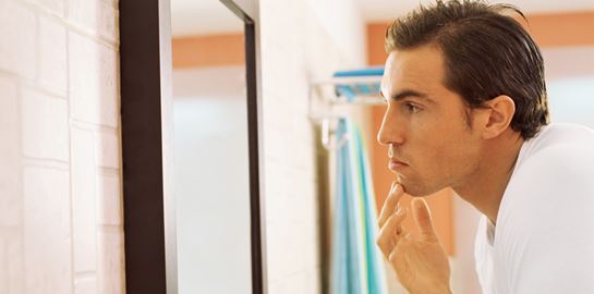 Απόκτησε ξανά τις νεανικές γωνίες του προσώπου σου