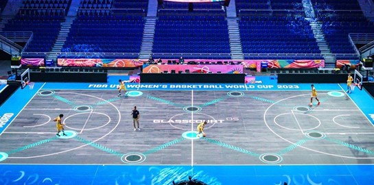 Glass floor αντί για παρκέ, στο πράσινο ΟΑΚΑ