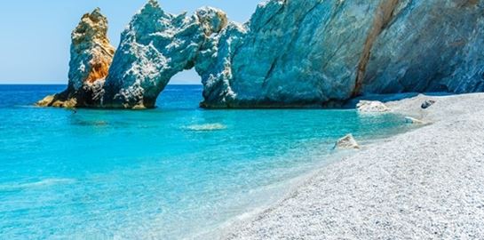 Oι καλύτερες ελληνικές παραλίες σύμφωνα με τον Guardian