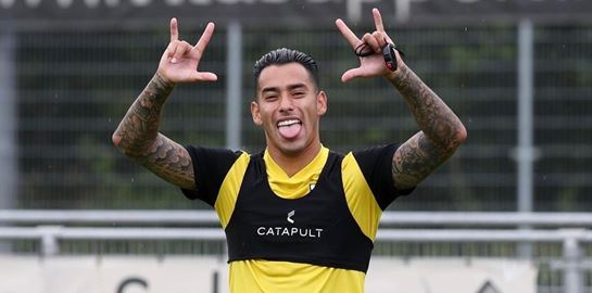 Ο Sergio Araujo κυκλοφόρησε τη δική του συλλογή ρούχων