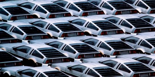 Η DeLorean επαναφέρει τη θρυλική DMC-12