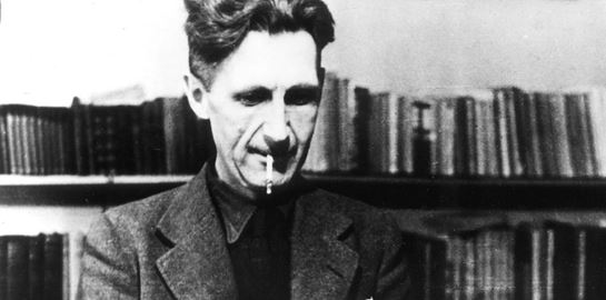 Πρέπει να διαβάσεις την κριτική του George Orwell στο &#39;Ο Αγών μου&#39; του Χίτλερ
