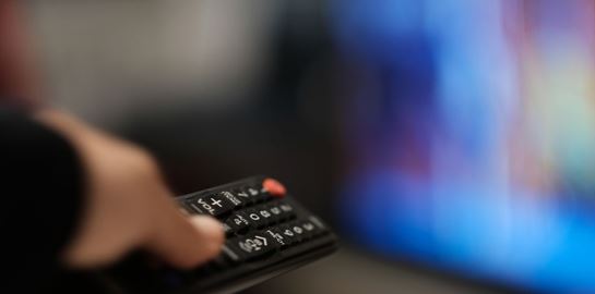 Χαζεύοντας στο TikTok από την τηλεόρασή σου