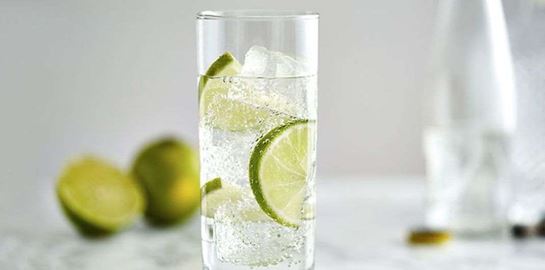 Η συνταγή για να φτιάξεις το απόλυτο gin tonic