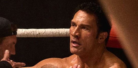 Όσα γνωρίζουμε για το The Smashing Machine-χειροκροτούσαν επί 15 λεπτά τον Dwayne Johnson στη Βενετία