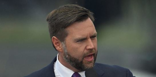 Κάτι περίεργο συμβαίνει με τα μαλλιά του JD Vance