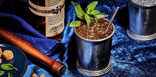 Η ιστορία και η συνταγή του Mint Julep