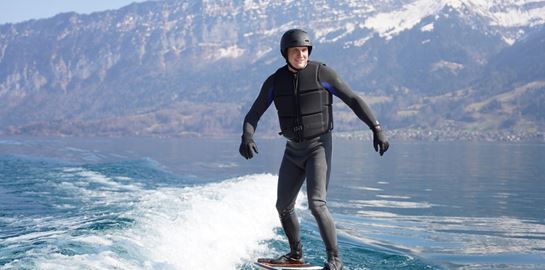 Ηλεκτρική σανίδα για να σκίζεις τα κύματα, αυτή η τάση