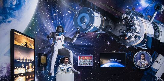 Στη φετινή Biennale της Βενετίας είναι λες και είσαι μέσα στο Instagram