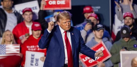 Ο Donald Trump εισβάλλει στο TikTok για να διεκδικήσει νέους ψηφοφόρους