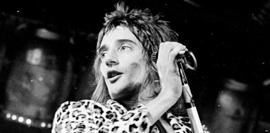 Όσα έμαθε η ζωή στον Rod Stewart