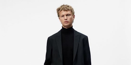 Πώς να ντυθείς καλά αυτές τις γιορτές