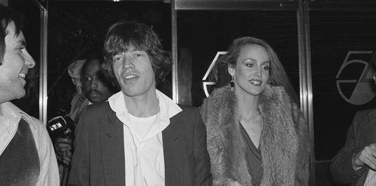 Η Jerry Hall και οι άντρες της ζωής της