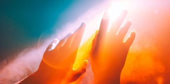 Μία είναι ουσία, υπάρχει αθανασία αρκεί να προσπεράσουμε αυτόν τον νόμο της φυσικής