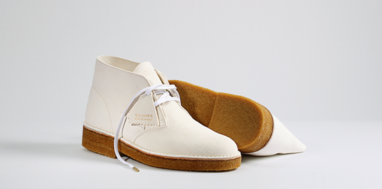 Τα Desert Boots 221 ανανεώνουν έναν θρύλο του αντρικού στυλ