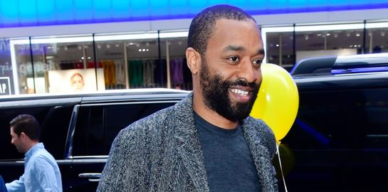 Το tweed blazer είναι και cool