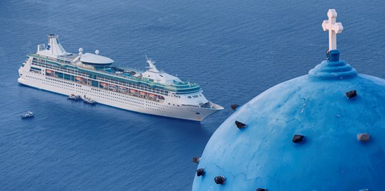 Η πρώτη εταιρεία κρουαζιέρας που ξεκίνησε ταξίδια στην Ελλάδα