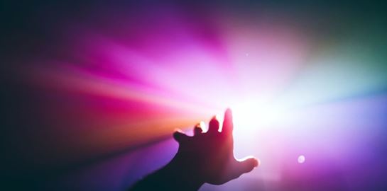 Σύντομα θα μπορούμε να φτάσουμε την ταχύτητα του φωτός