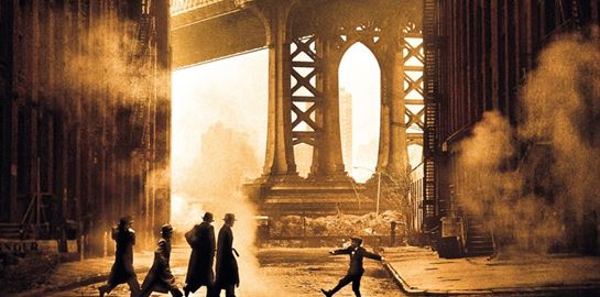 Μία από τις καλύτερες ταινίες για την Αμερική δημιουργήθηκε από ένα αουτσάιντερ