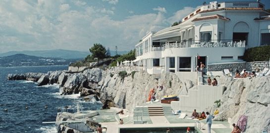 Στο Hotel Du Cap, το καταφύγιο των celebrities στη Γαλλική Ριβιέρα