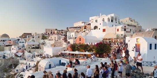 Κίνημα "Tourists go home": Στη "λαίλαπα" του υπερτουρισμού