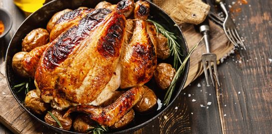 Το τρικ για το πιο ζουμερό ψητό κοτόπουλο