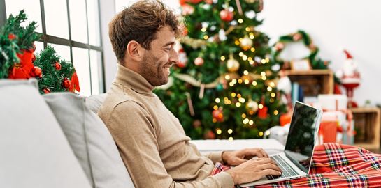 Πώς θα περάσεις ωραία Χριστούγεννα μόνος