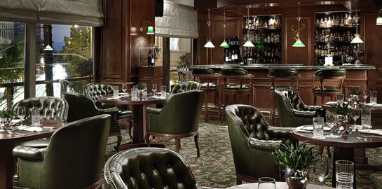 Η μητροπολιτική γοητεία του Explorer’s Bar Bistro