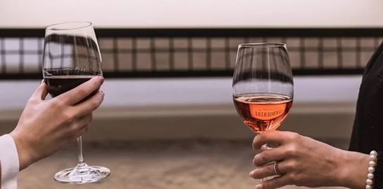 Η νέα σοδειά των αθηναϊκών wine bars