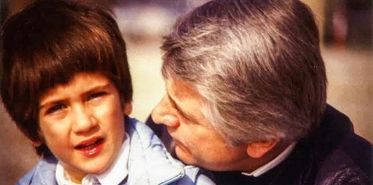 Ο Κώστας Μπακογιάννης τίμησε τη μνήμη του πατέρα του, Παύλου