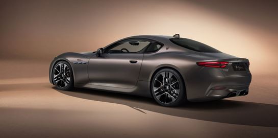 Η νέα Maserati GranTurismo μας πάει παντού
