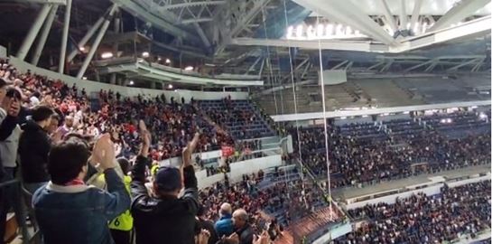 Γιατί το &quot;You&#39;ll never walk alone&quot; ήχησε στο Μπερναμπέου