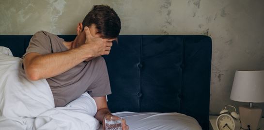 Όχι, δεν είναι ιδέα σου, τα hangover γίνονται όλο και χειρότερα