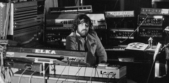 O Vangelis κατέκτησε τον Παράδεισο με τα πλήκτρα του