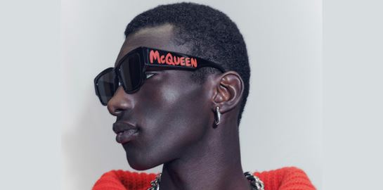 Τα punk γυαλιά ηλίου του Alexander McQueen