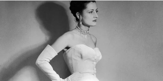 O Balenciaga &#39;ζωντανεύει&#39; φωτογραφίες αρχείου με τη βοήθεια της AI