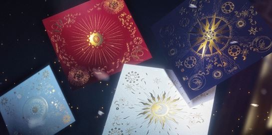 Οι χριστουγεννιάτικες κάρτες των attica έχουν την υπογραφή του Σπύρου Χάλαρη