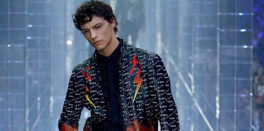 Logomania, η τάση της σεζόν;