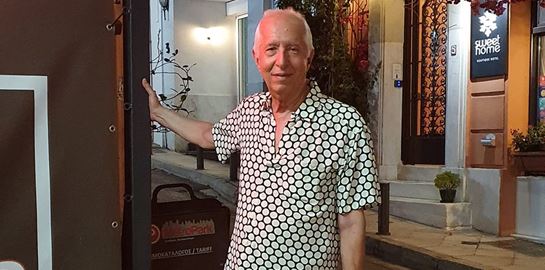 Αποχαιρετισμός στον Κωνσταντίνο Τζούμα, τον τελευταίο εστέτ των Αθηνών