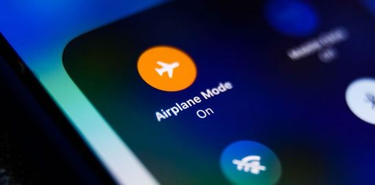 Λύνοντας το μυστήριο της λειτουργίας πτήσης στο κινητό