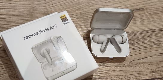Τα realme Buds Air7 είναι απ&#39; τα κορυφαία οικονομικά ακουστικά [Tech Review]