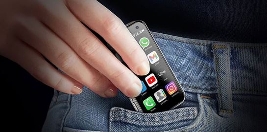 Επιτέλους, ένα smartphone που χωράει σε κάθε τσέπη