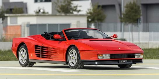Πωλείται σπάνια Ferrari Testarossa Spider, για αληθινό Outrun