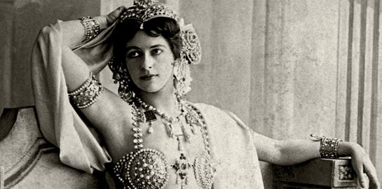 Μάτα Χάρι: Εξωτική χορεύτρια, sex worker, κατάσκοπος βήτα διαλογής